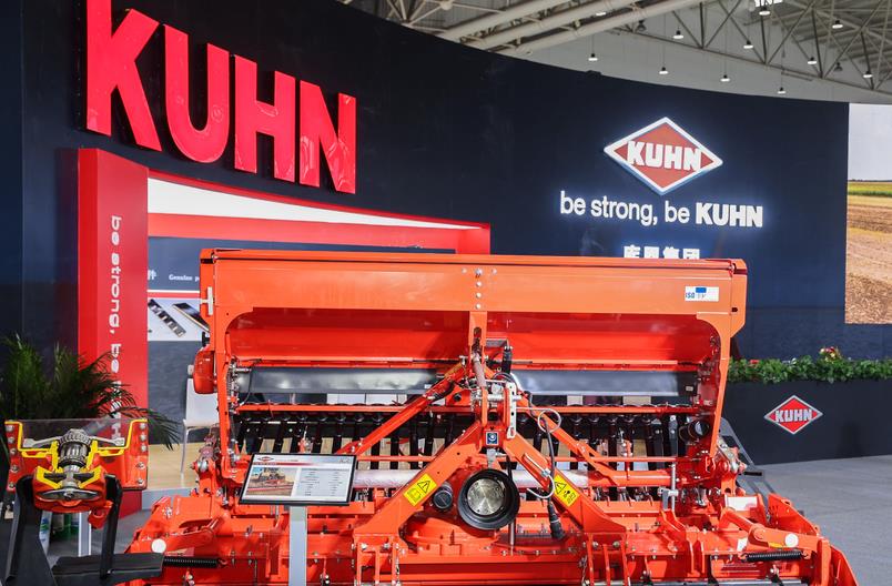 從土地中來，到土地中去：庫恩精播機的用戶故事與制造底氣